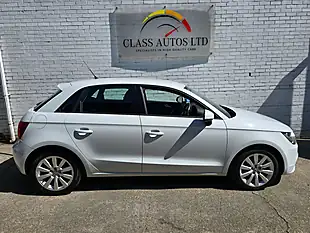 Used 2012 Audi A1 Sport Sportback White - Interior and Exterior details 10