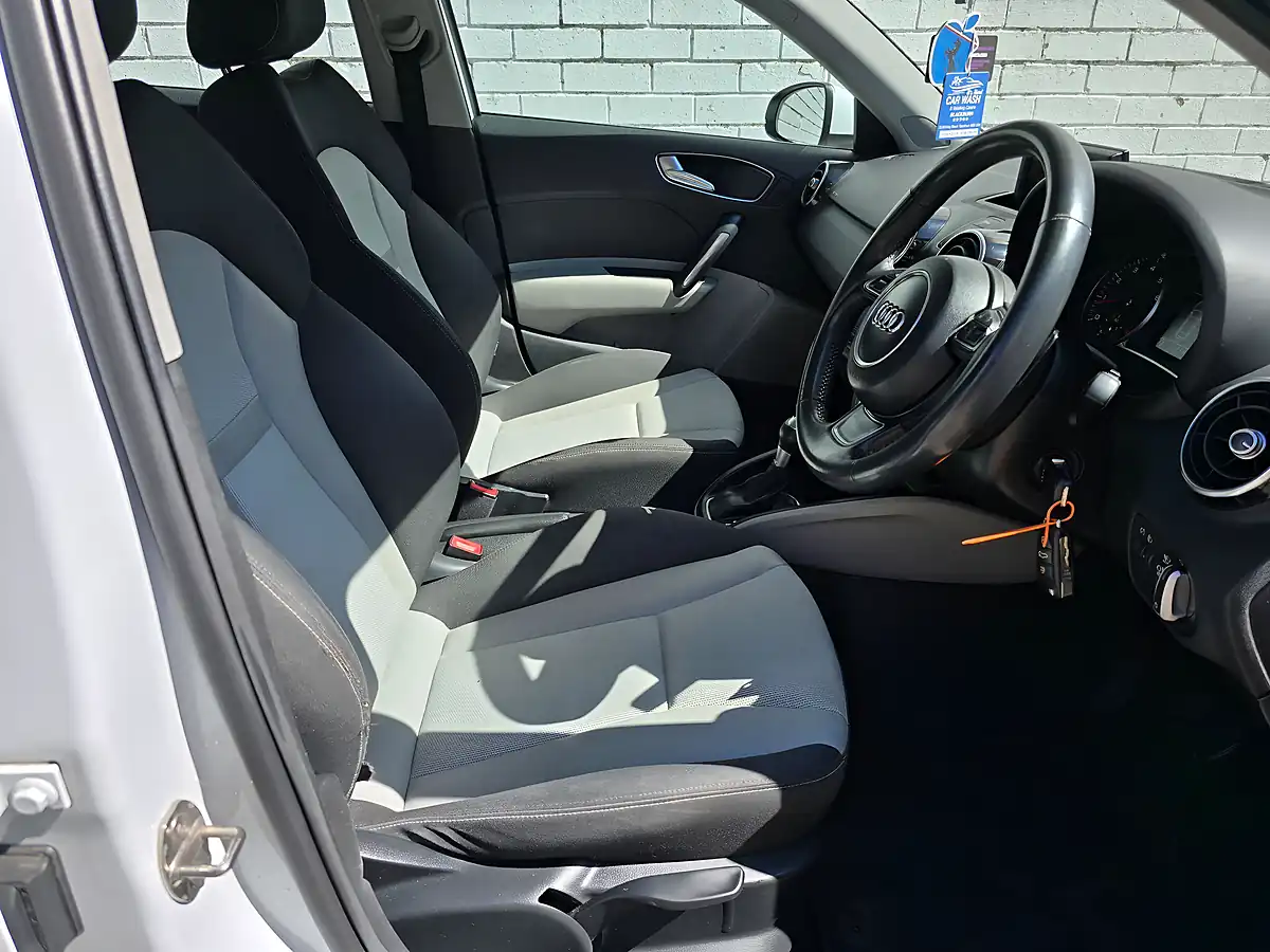 Used 2012 Audi A1 Sport Sportback White - Interior and Exterior details 14