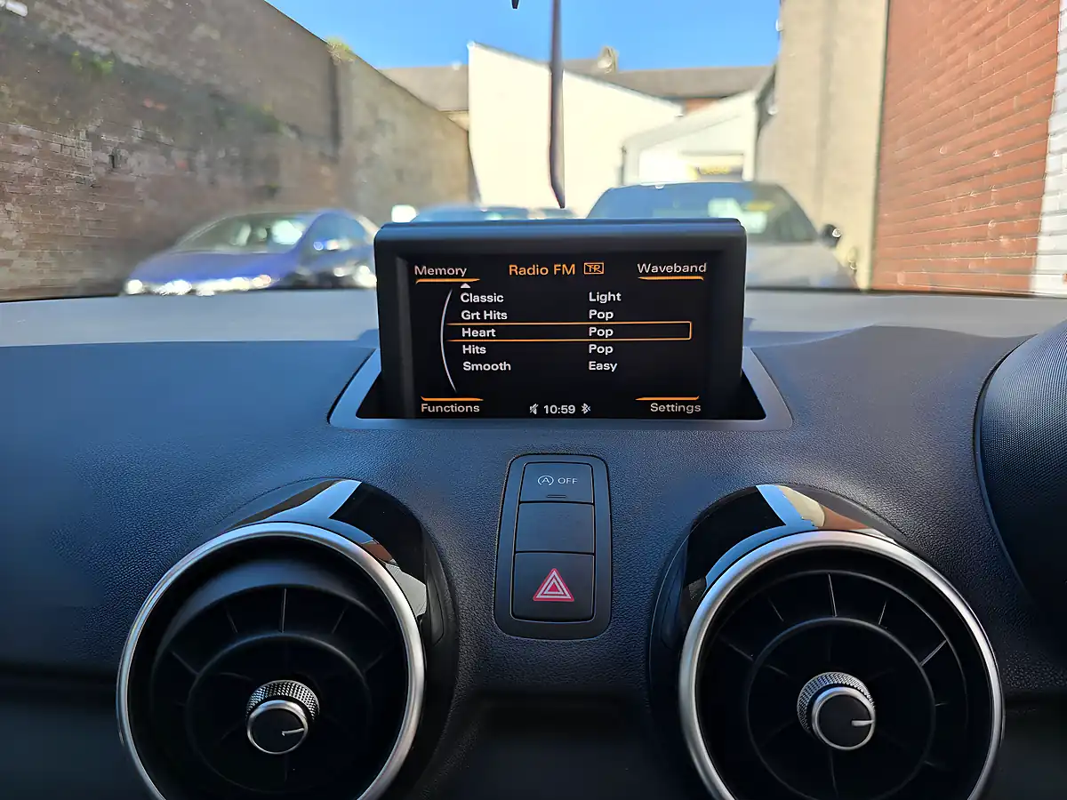 Used 2012 Audi A1 Sport Sportback White - Interior and Exterior details 18