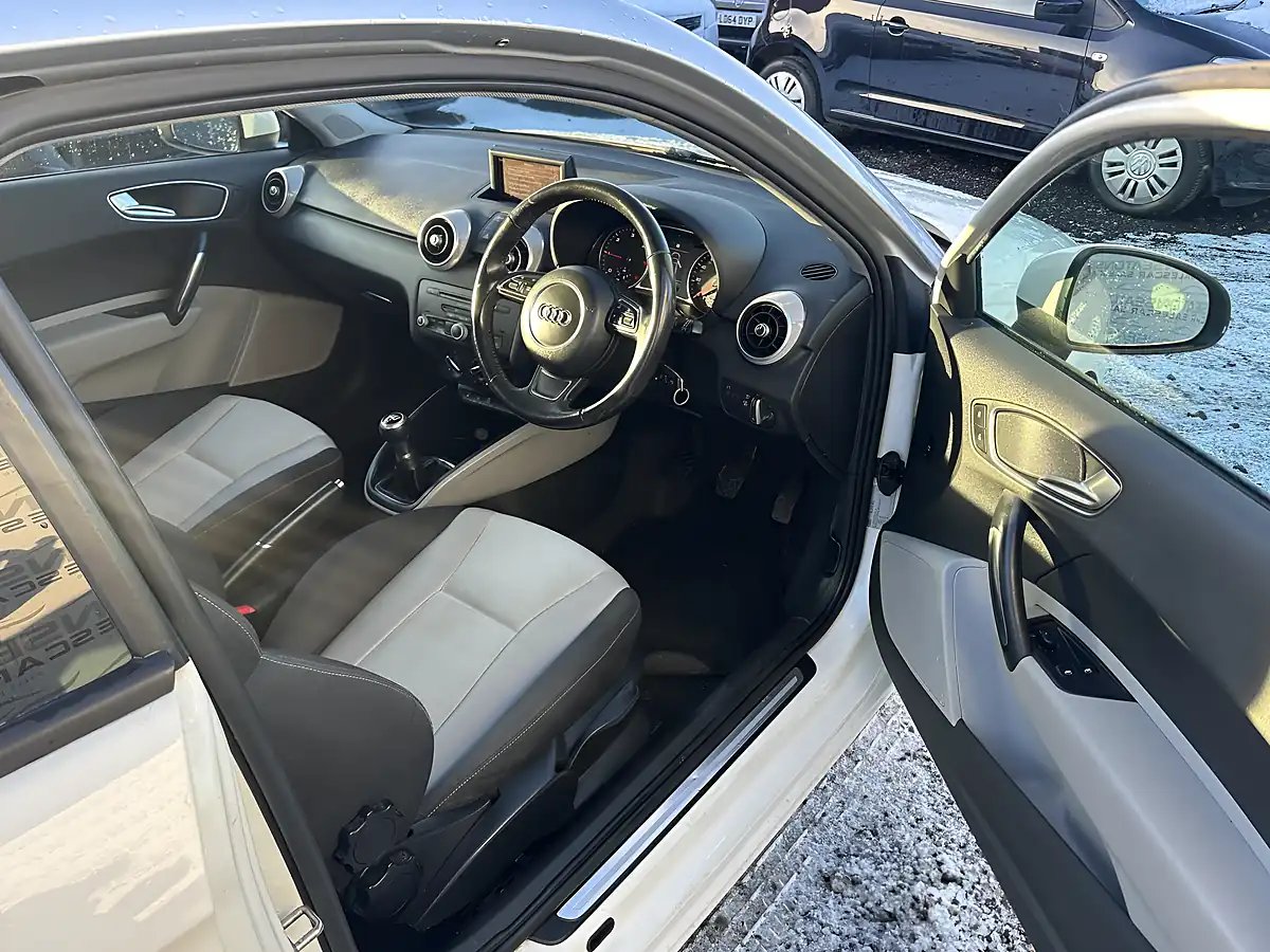 Used 2012 Audi A1 Sport White - Interior and Exterior details 15