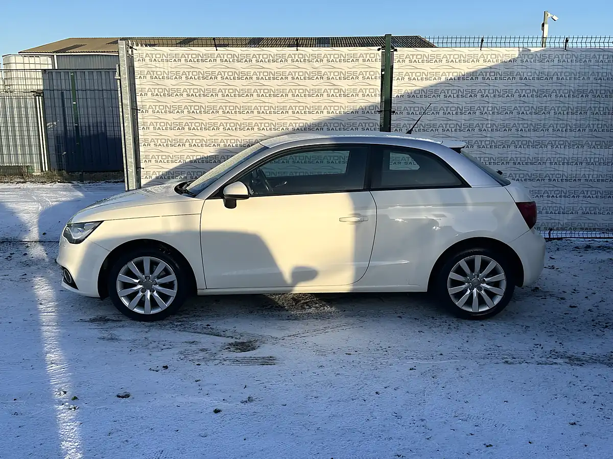 Used 2012 Audi A1 Sport White - Interior and Exterior details 4