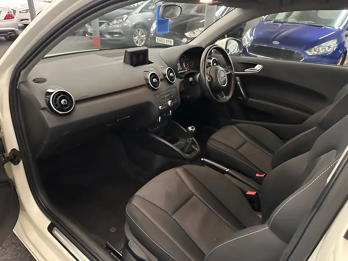 Used 2012 Audi A1 Sport White - Interior and Exterior details 6