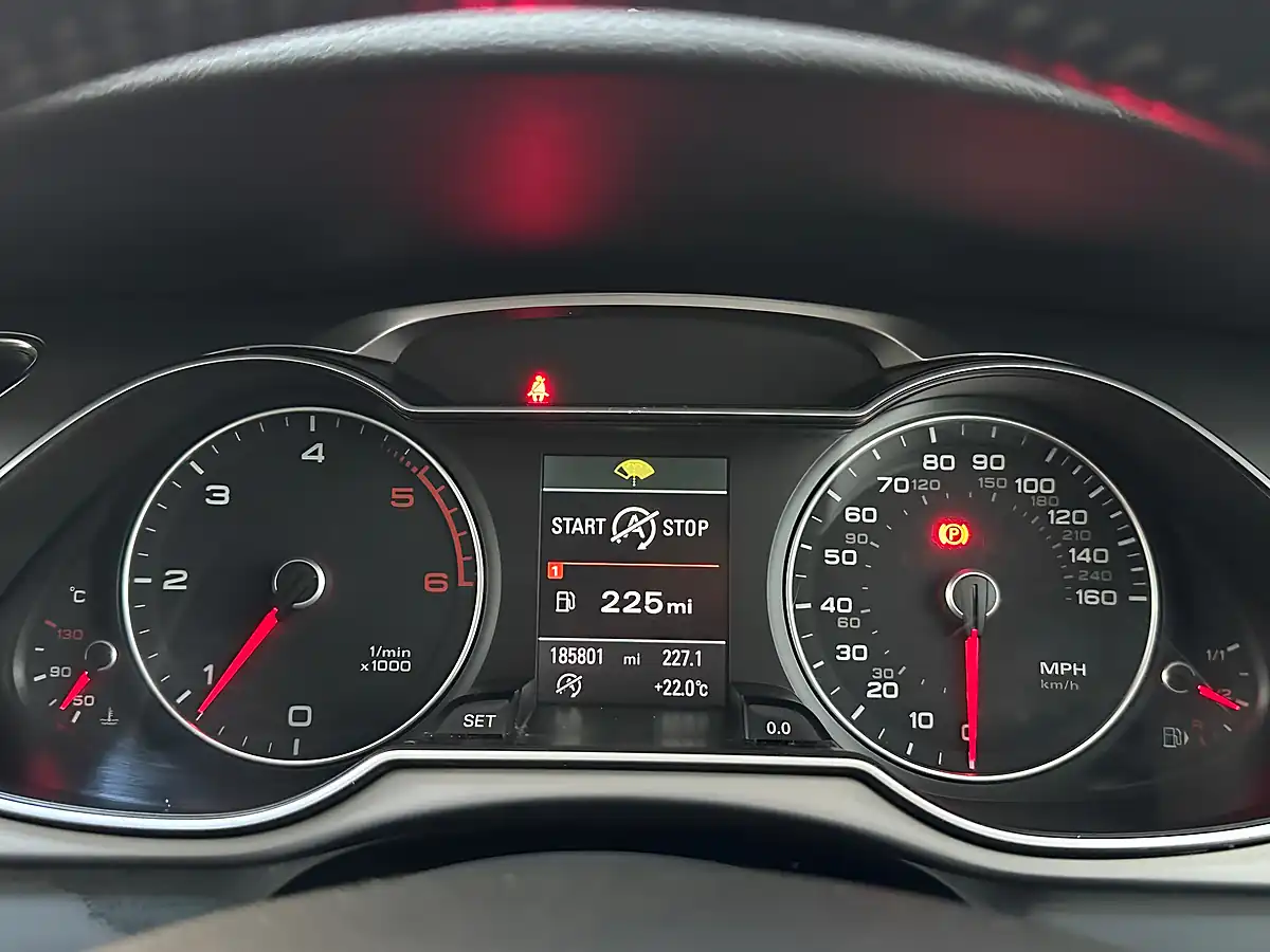 Used 2012 Audi A4 Allroad White - Interior and Exterior details 17