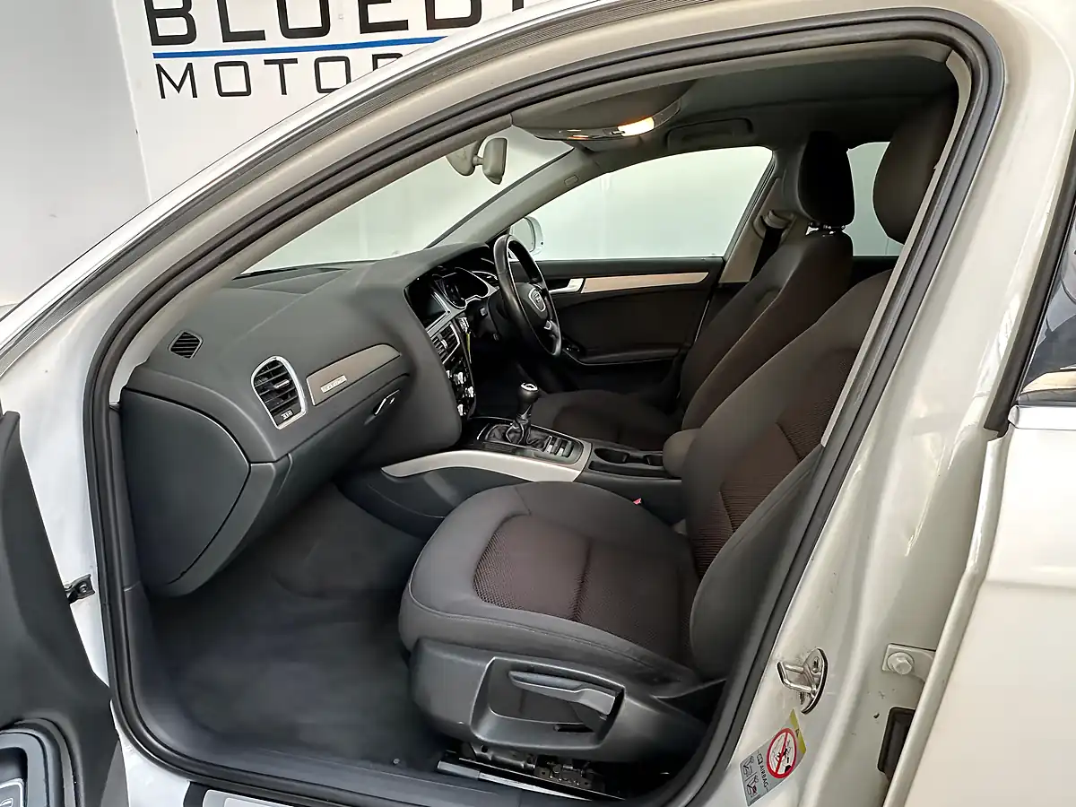 Used 2012 Audi A4 Allroad White - Interior and Exterior details 9