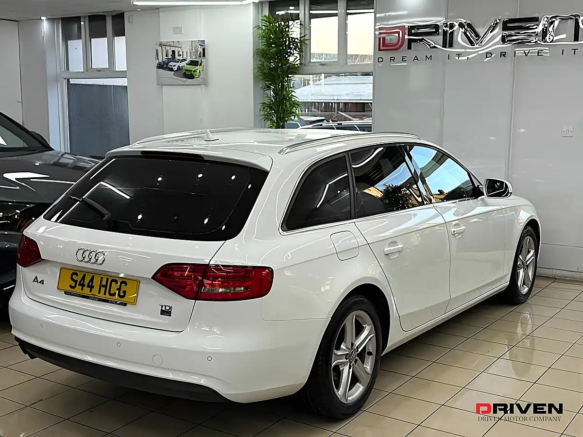 Used 2012 Audi A4 Avant Se Technik Ibis White - Interior and Exterior details 11