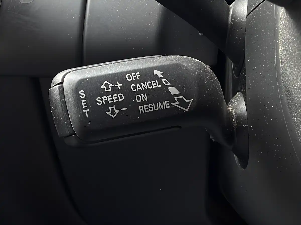 Used 2012 Audi A4 Technik Black - Interior and Exterior details 18