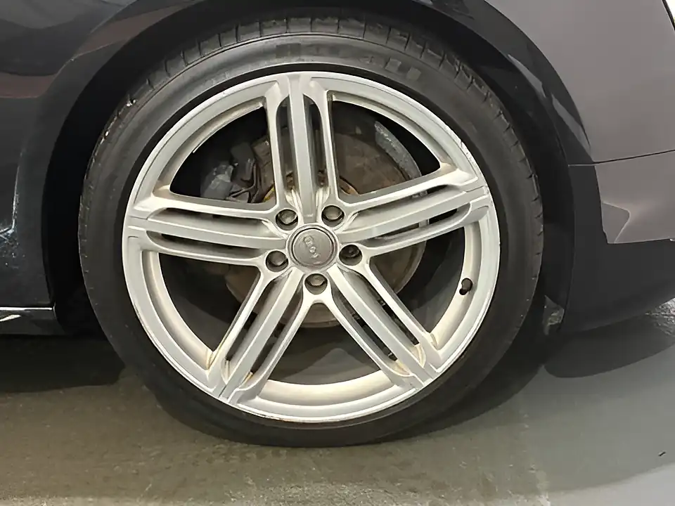 Used 2012 Audi A5 S Line Black - Interior and Exterior details 15