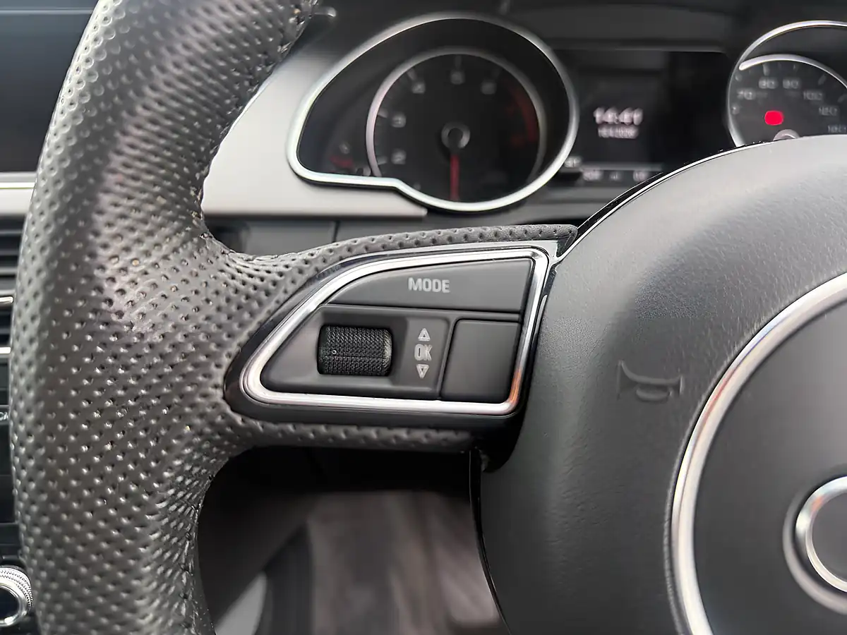 Used 2012 Audi A5 S Line Moonlight Blue Metallic - Interior and Exterior details 16