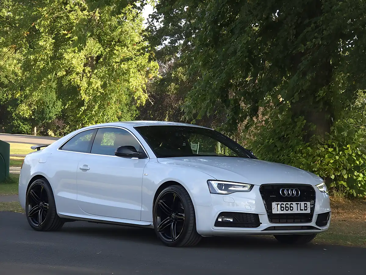 Used 2012 Audi A5 S Line White - Front View
