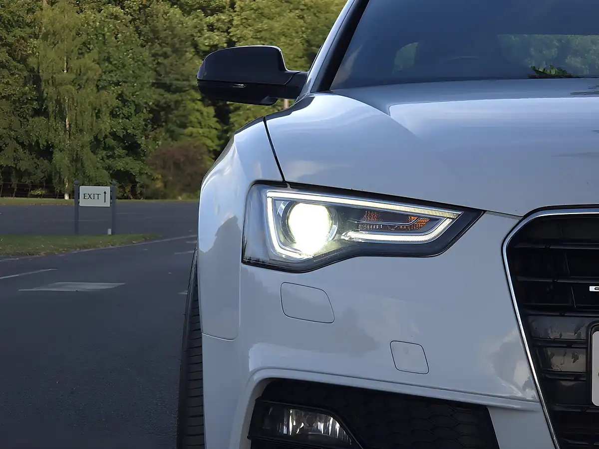 Used 2012 Audi A5 S Line White - Interior and Exterior details 10
