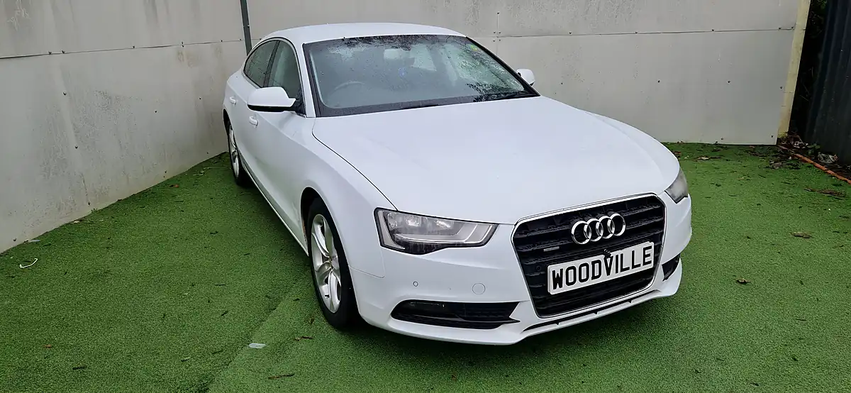 Used 2012 Audi A5 Se White - Interior and Exterior details 3