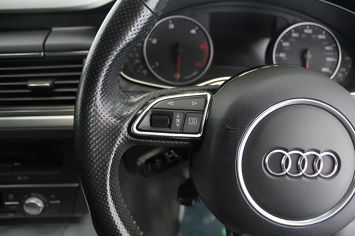 Used 2012 Audi A6 Avant S Line Silver - Interior and Exterior details 16