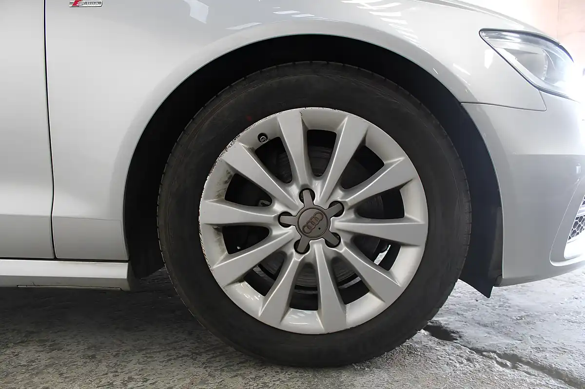 Used 2012 Audi A6 Avant S Line Silver - Interior and Exterior details 19