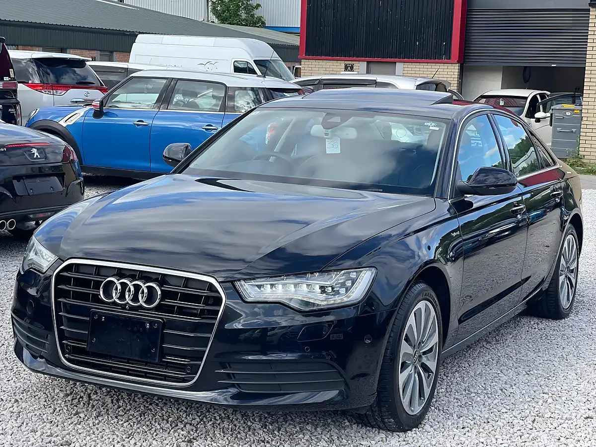Used 2012 Audi A6 Saloon Black - Interior and Exterior details 5