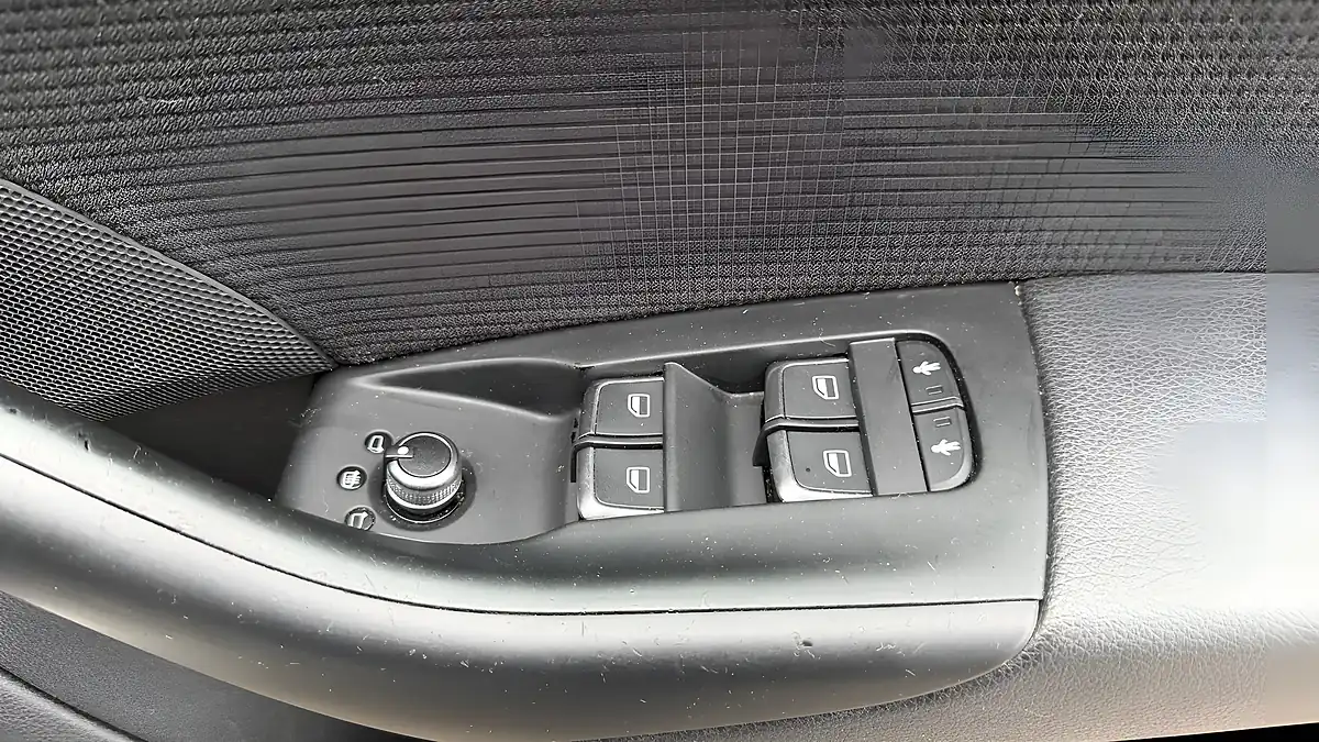 Used 2012 Audi Q3 S Line White - Interior and Exterior details 15