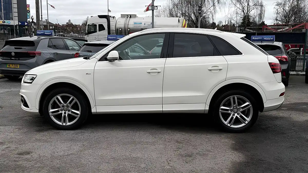 Used 2012 Audi Q3 S Line White - Interior and Exterior details 6