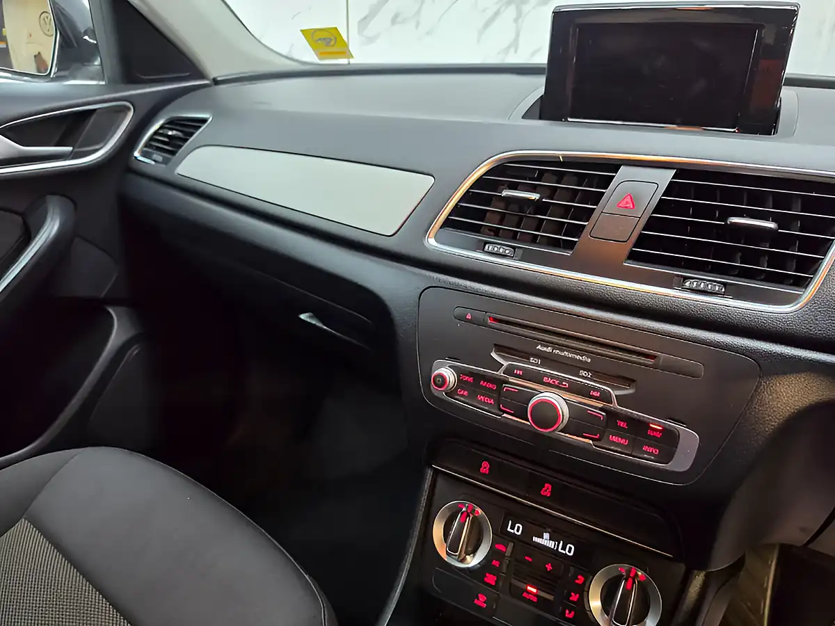 Used 2012 Audi Q3 Se Black - Interior and Exterior details 14