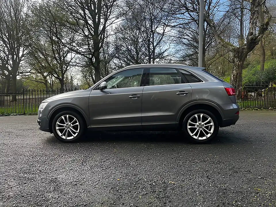 Used 2012 Audi Q3 Se Grey - Interior and Exterior details 2