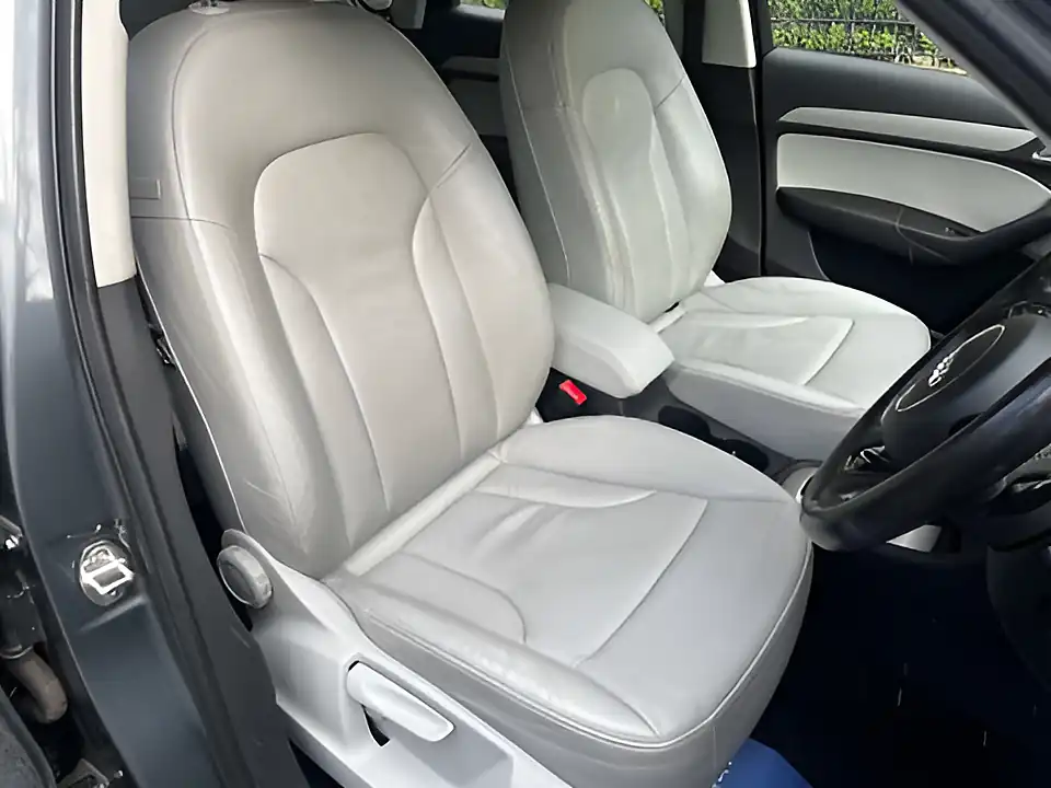 Used 2012 Audi Q3 Se Grey - Interior and Exterior details 8