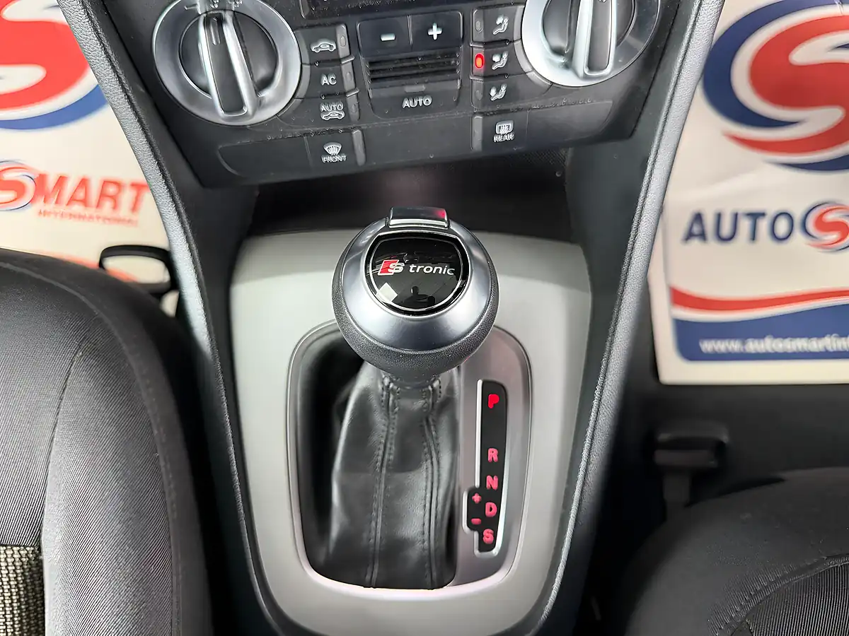 Used 2012 Audi Q3 Se Silver - Interior and Exterior details 14