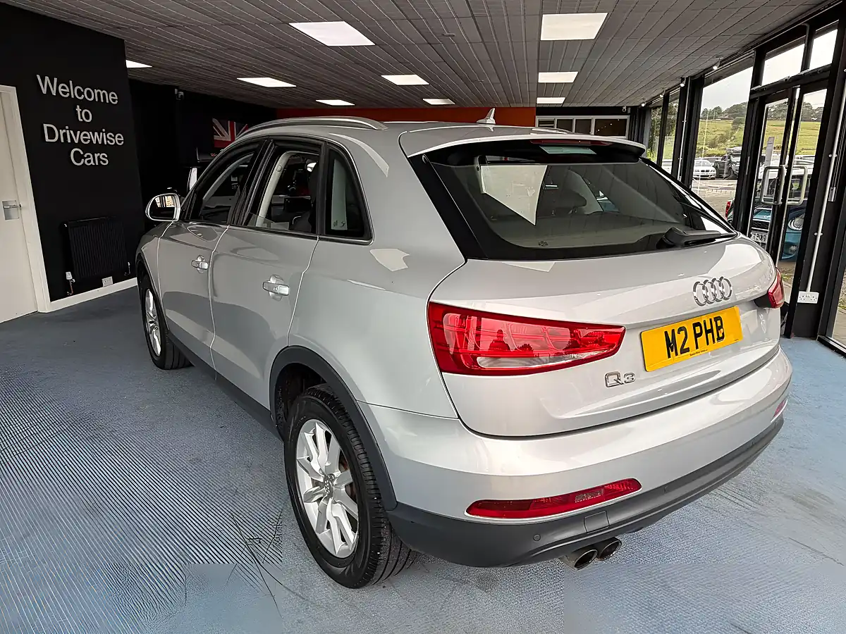 Used 2012 Audi Q3 Se Silver - Interior and Exterior details 7