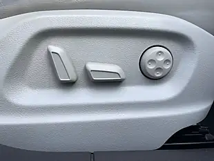 Used 2012 Audi Q3 Se Silver - Interior and Exterior details 16