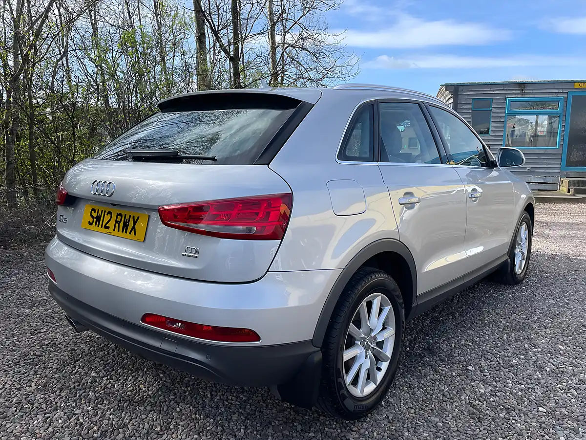 Used 2012 Audi Q3 Se Silver - Interior and Exterior details 3