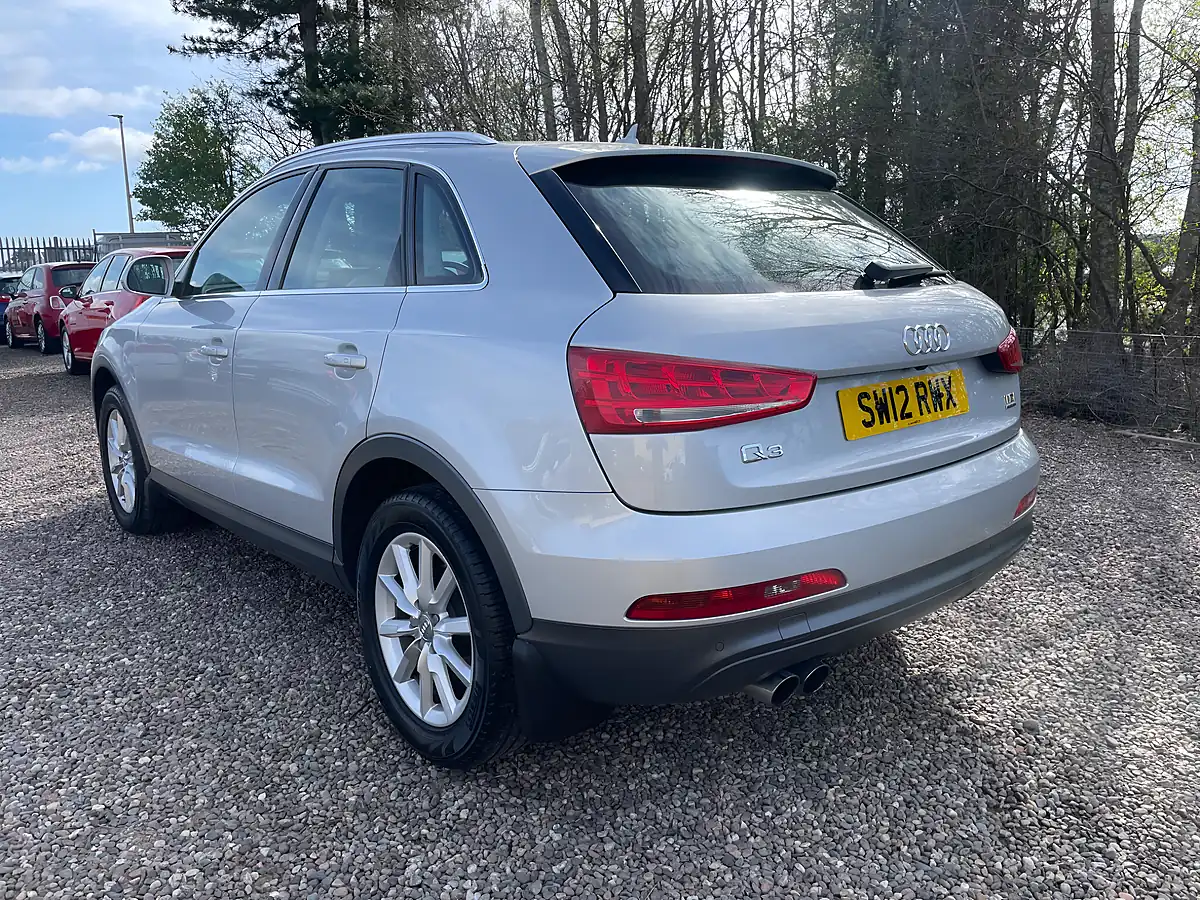 Used 2012 Audi Q3 Se Silver - Interior and Exterior details 4