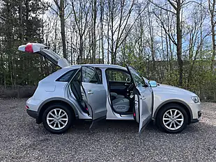Used 2012 Audi Q3 Se Silver - Interior and Exterior details 7