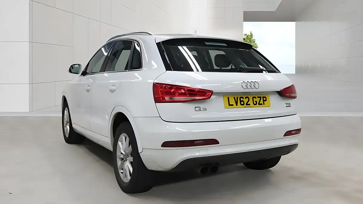 Used 2012 Audi Q3 Se White - Interior and Exterior details 3