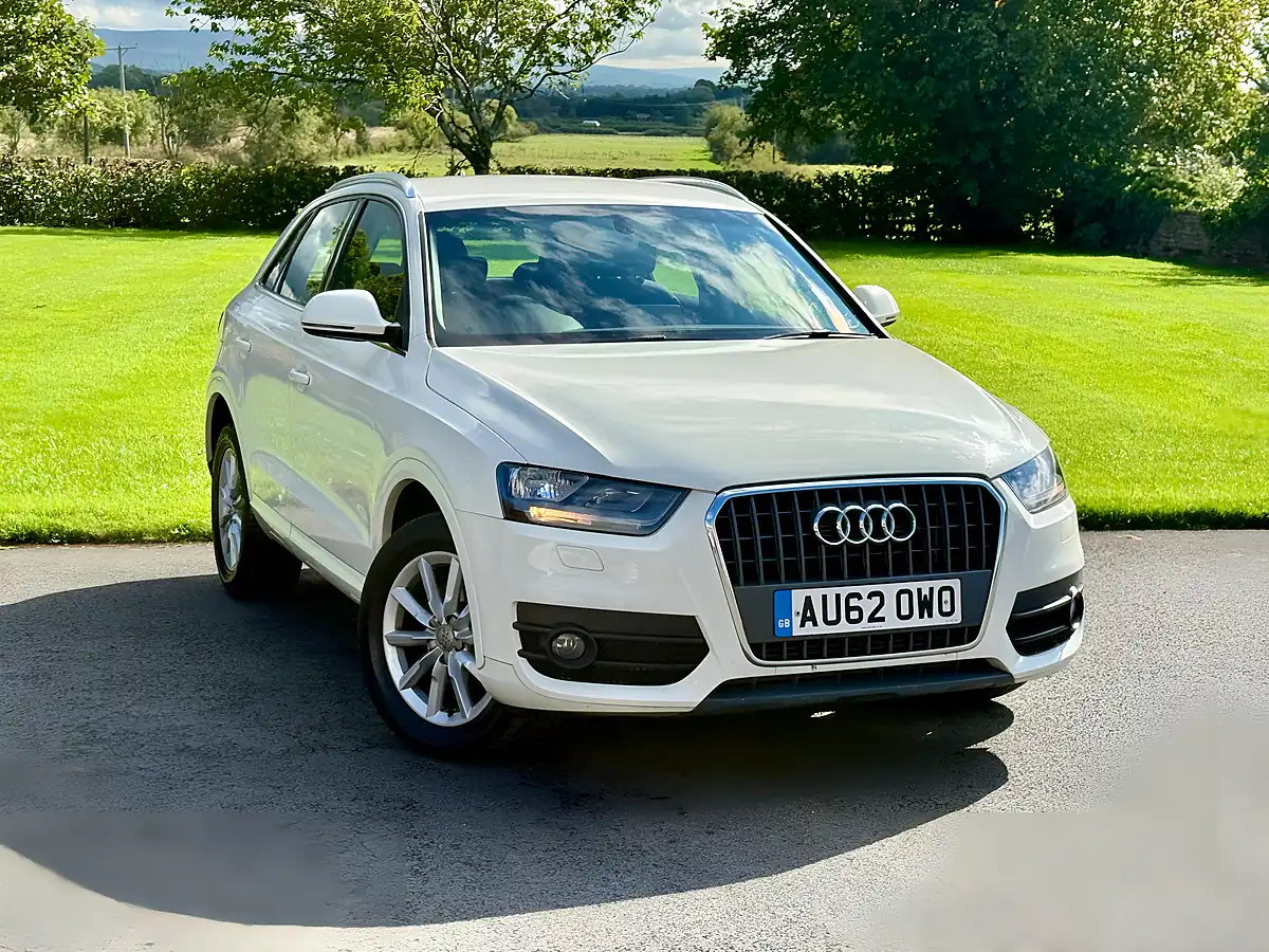 Used 2012 Audi Q3 Se White - Front View