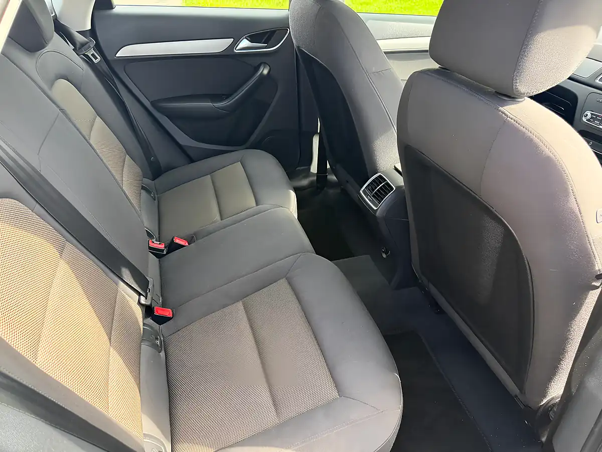 Used 2012 Audi Q3 Se White - Interior and Exterior details 16