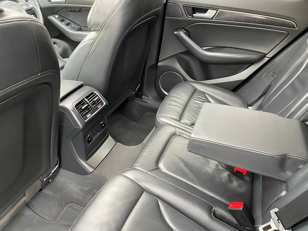 Used 2012 Audi Q5 S Line Plus Black - Interior and Exterior details 9