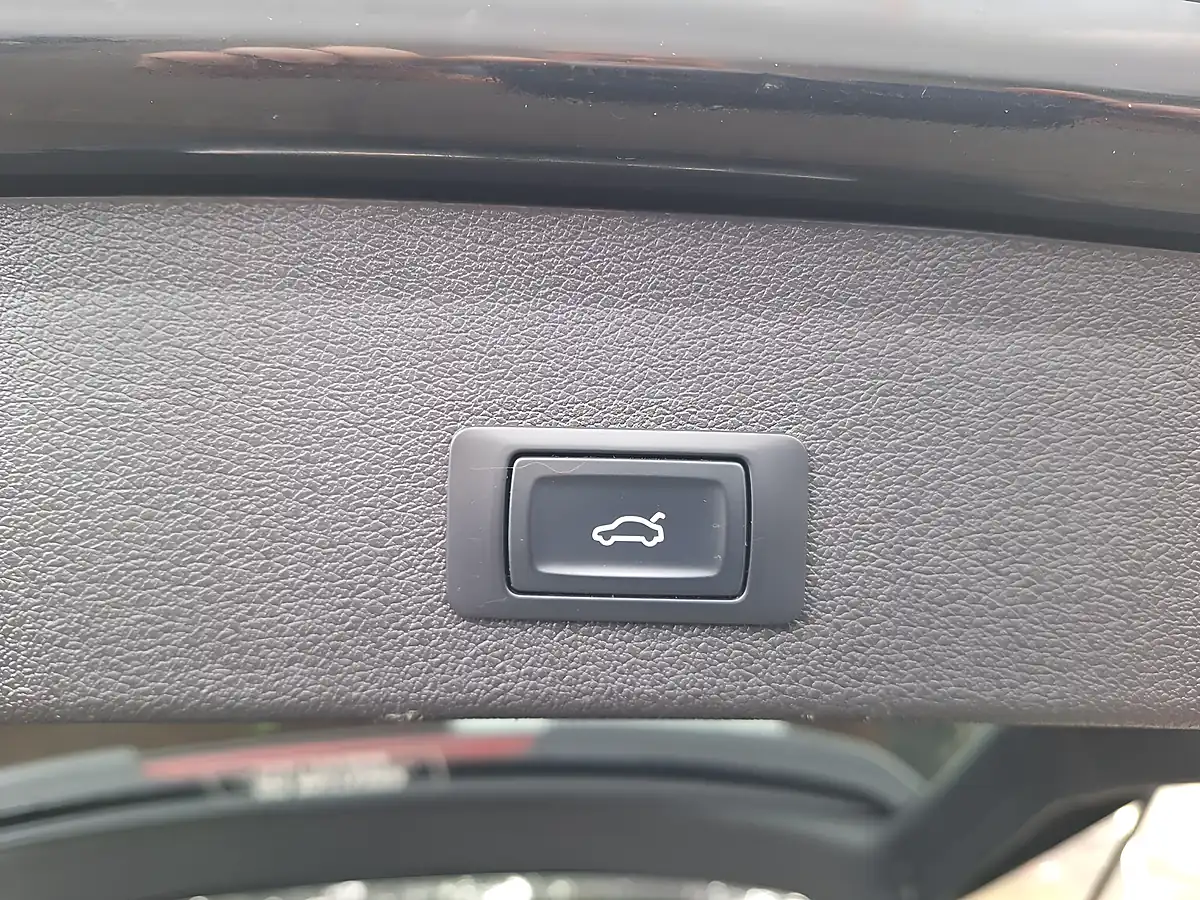 Used 2012 Audi Q5 S Line Plus Black - Interior and Exterior details 14