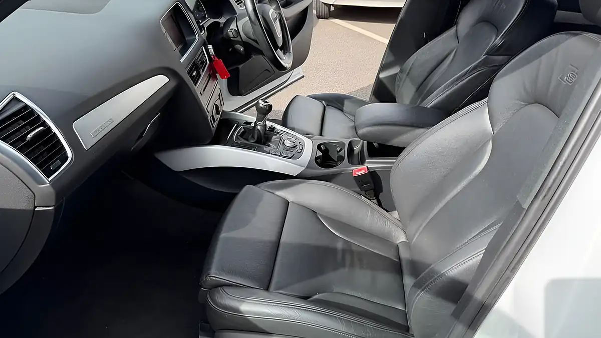 Used 2012 Audi Q5 S Line Plus White - Interior and Exterior details 14