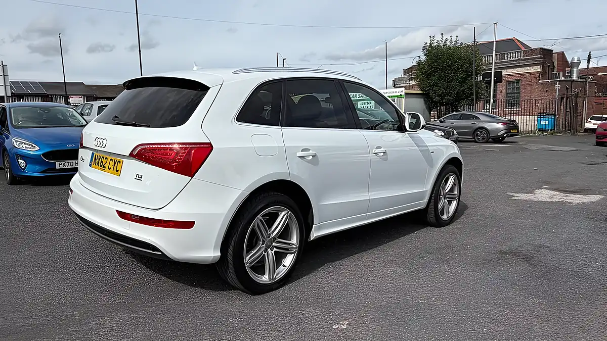 Used 2012 Audi Q5 S Line Plus White - Interior and Exterior details 2