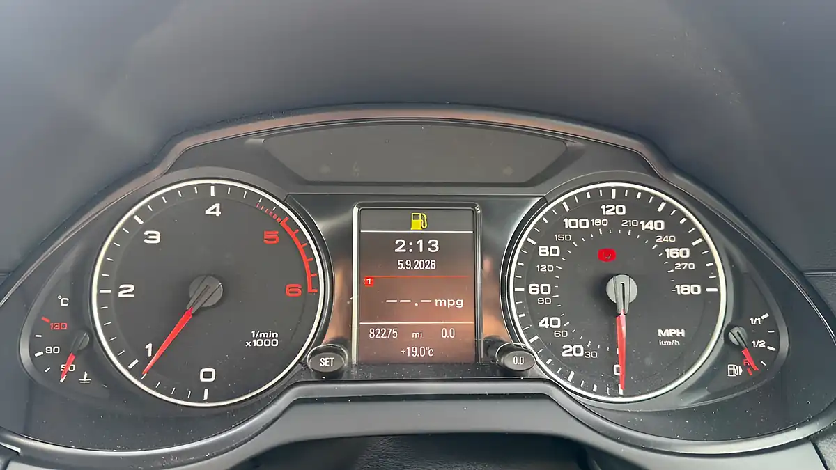 Used 2012 Audi Q5 S Line Plus White - Interior and Exterior details 4