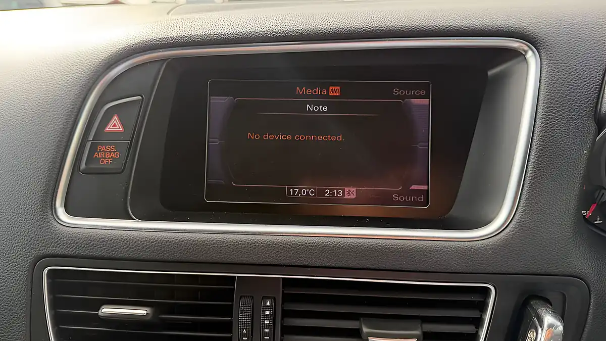 Used 2012 Audi Q5 S Line Plus White - Interior and Exterior details 7