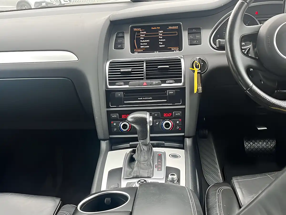 Used 2012 Audi Q7 S Line+ Black - Interior and Exterior details 15