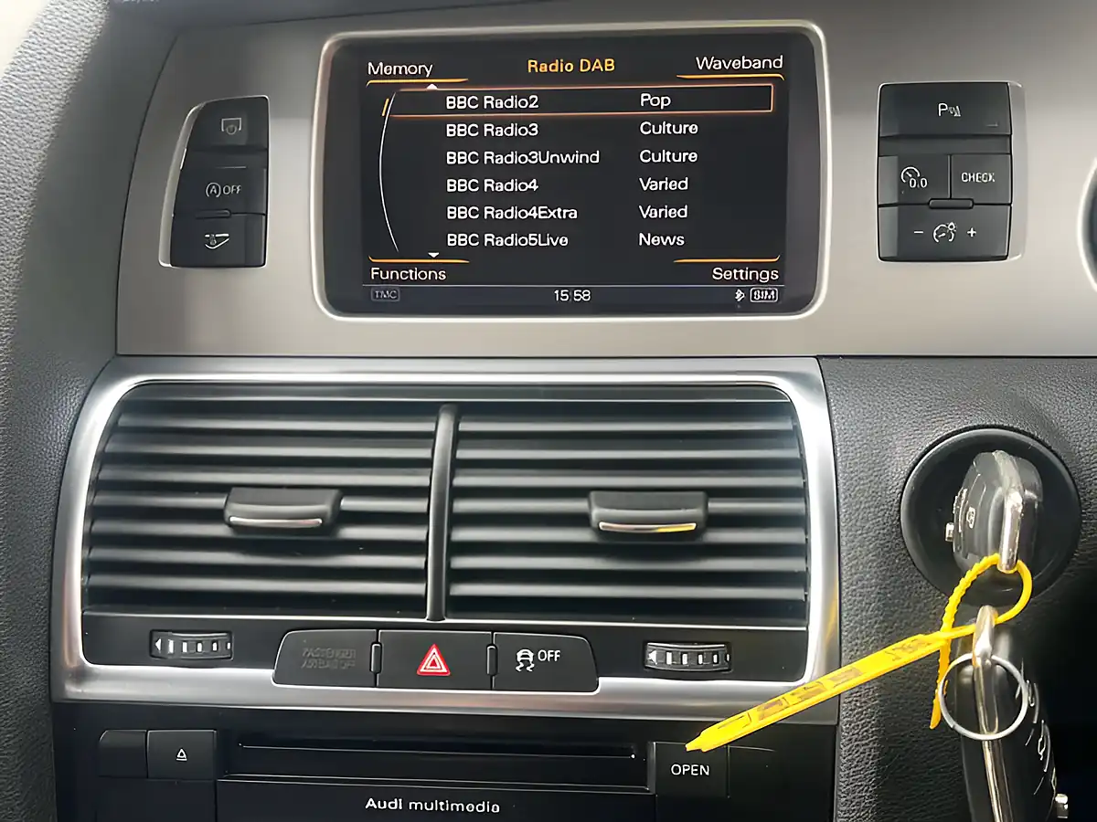 Used 2012 Audi Q7 S Line Black - Interior and Exterior details 10