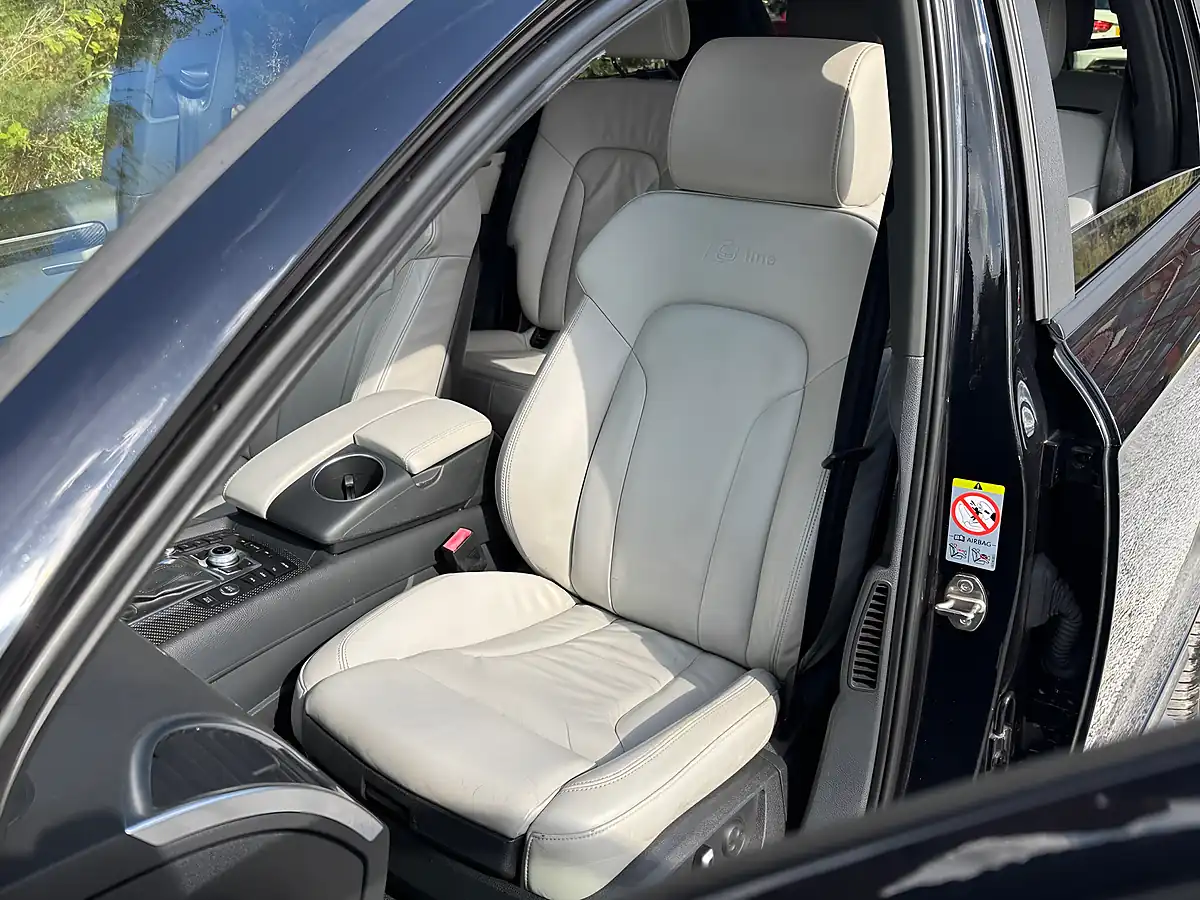Used 2012 Audi Q7 S Line Plus Black - Interior and Exterior details 10