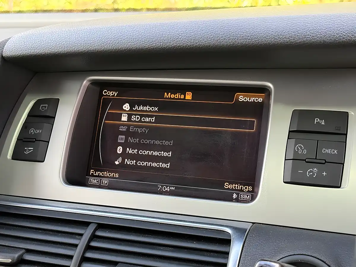 Used 2012 Audi Q7 S Line Plus Black - Interior and Exterior details 16