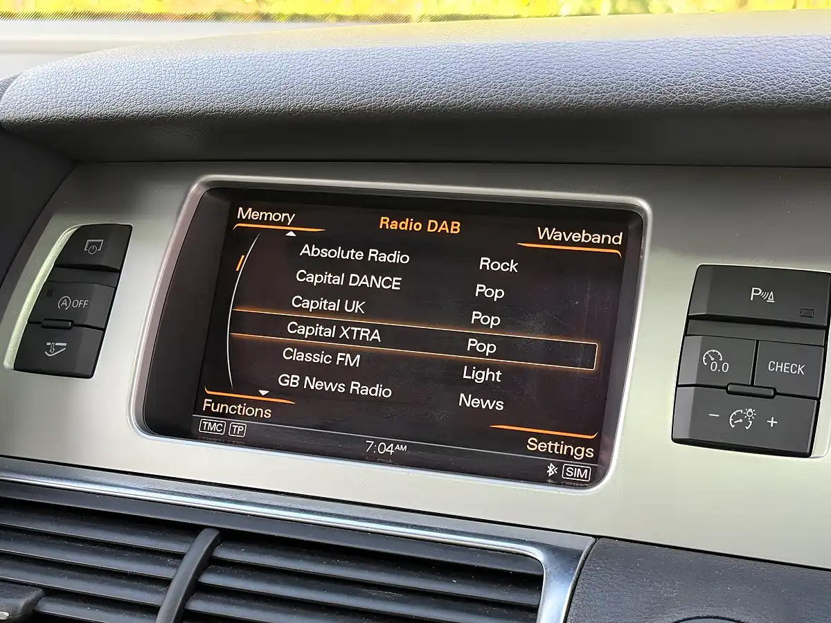 Used 2012 Audi Q7 S Line Plus Black - Interior and Exterior details 17
