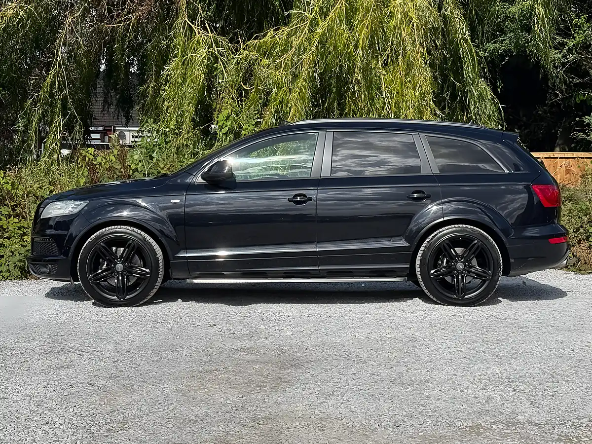 Used 2012 Audi Q7 S Line Plus Black - Interior and Exterior details 9