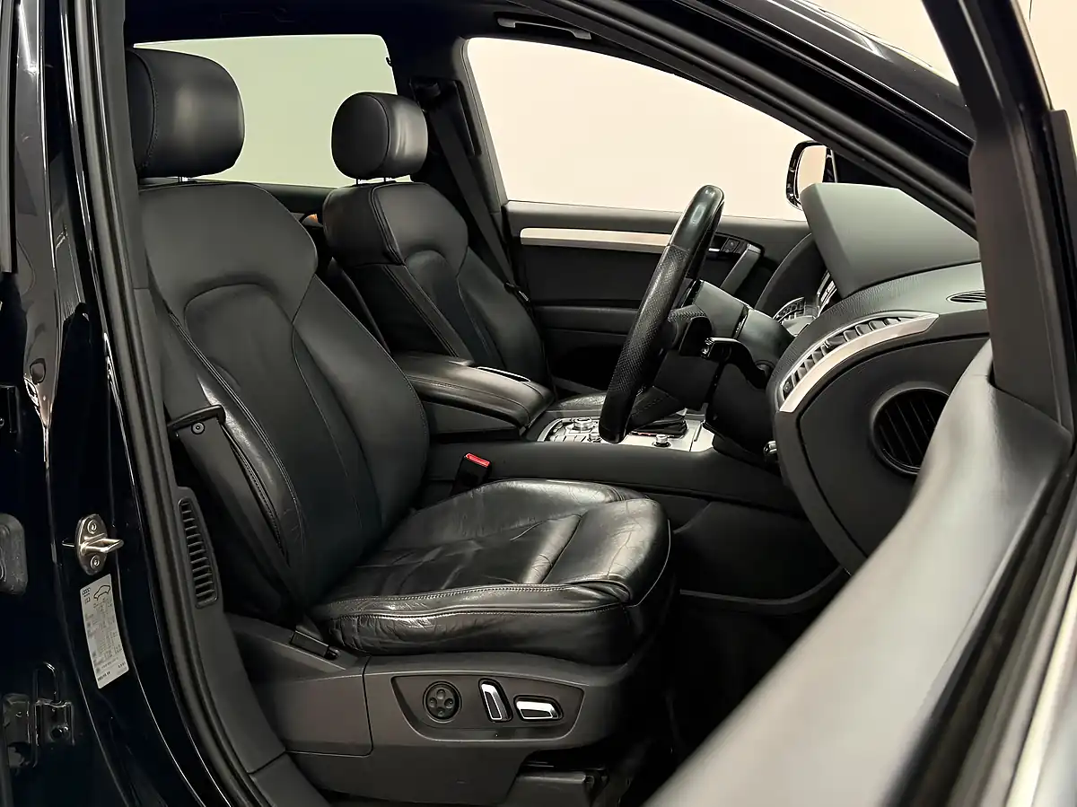 Used 2012 Audi Q7 S Line Plus Black - Interior and Exterior details 11