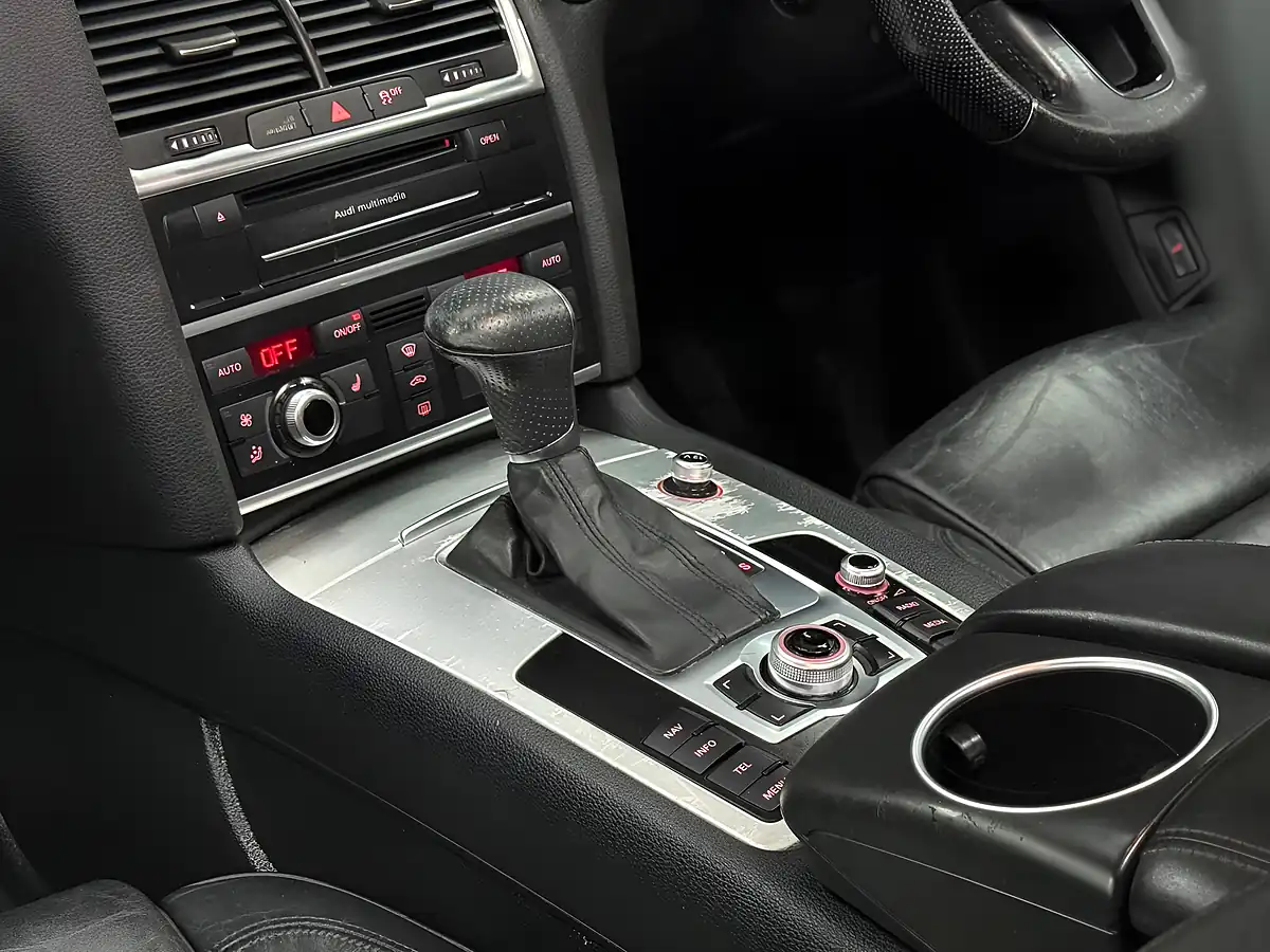 Used 2012 Audi Q7 S Line Plus Black - Interior and Exterior details 15