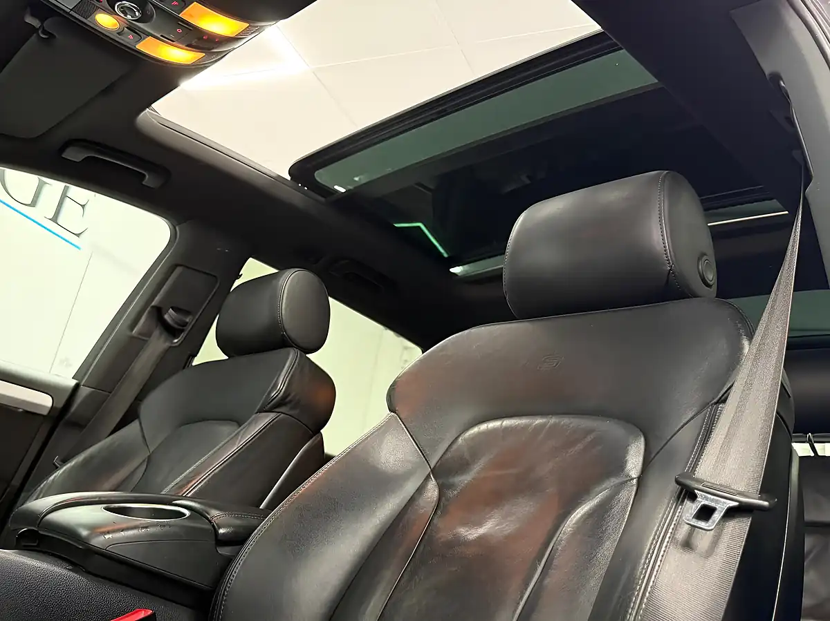 Used 2012 Audi Q7 S Line Plus Black - Interior and Exterior details 3