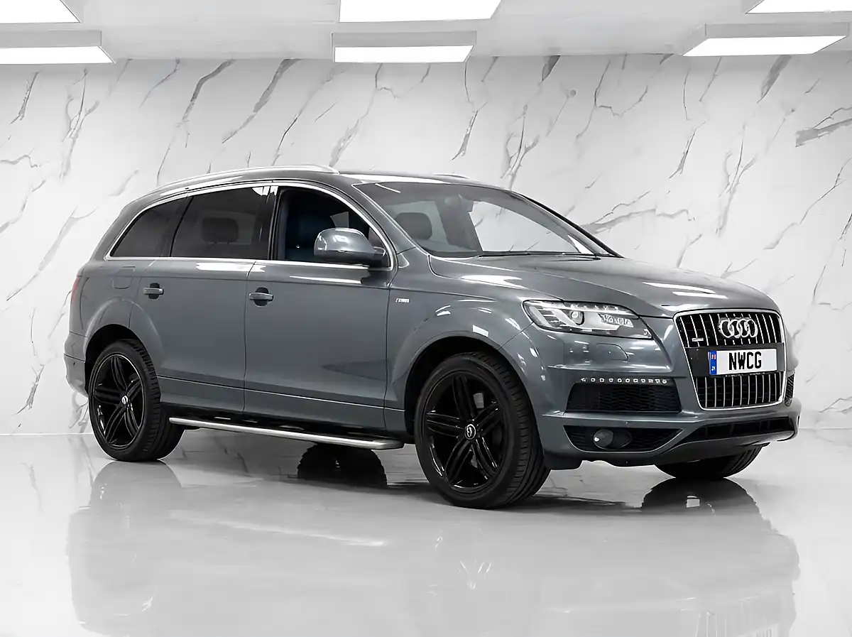 Used 2012 Audi Q7 S Line Plus Grey - Interior and Exterior details 3
