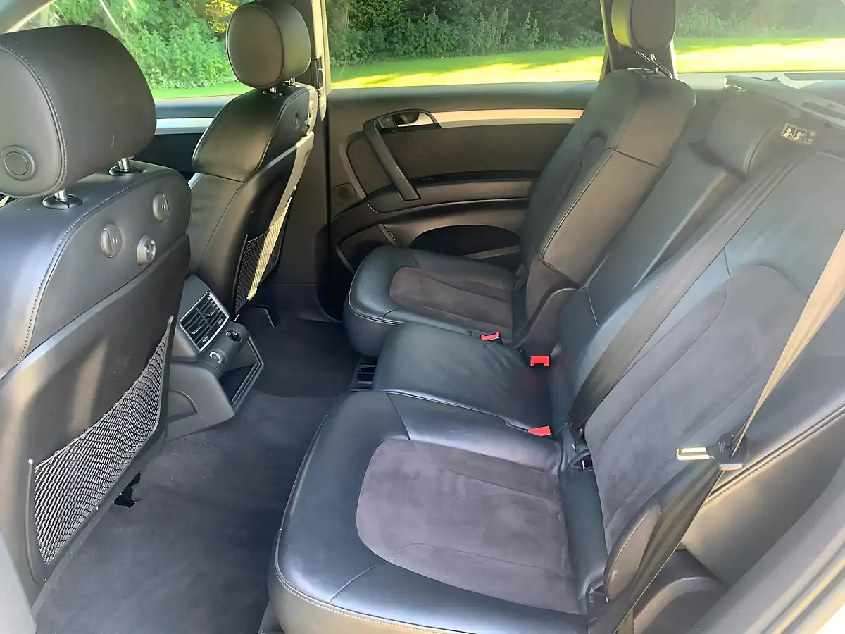 Used 2012 Audi Q7 S Line Silver - Interior and Exterior details 18