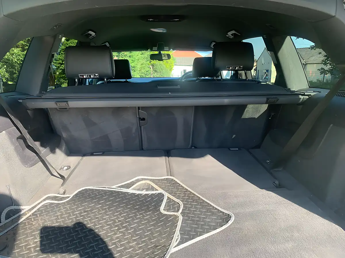 Used 2012 Audi Q7 S Line Silver - Interior and Exterior details 20
